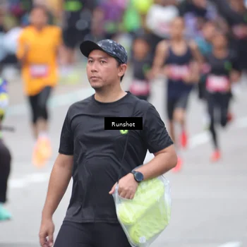 Runner Photo 5592897
