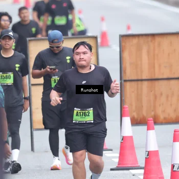 Runner Photo 5592908