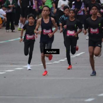 Runner Photo 5592925