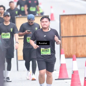 Runner Photo 5592987