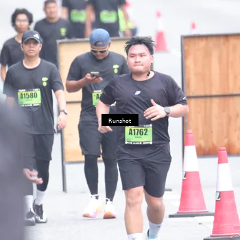 Runner Photo 5593013