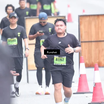 Runner Photo 5593041