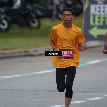 Runner Photo 5593046