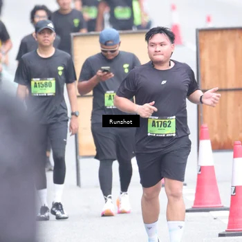 Runner Photo 5593066