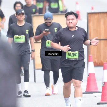 Runner Photo 5593079