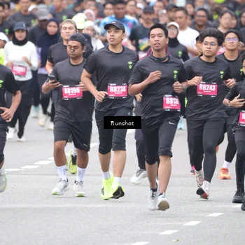Runner Photo 5593143