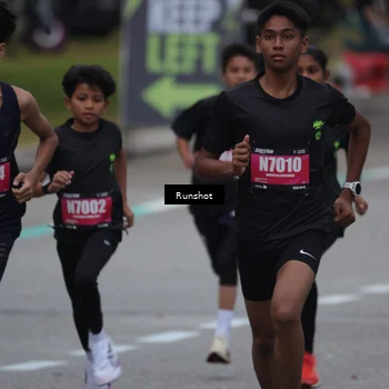 Runner Photo 5593145