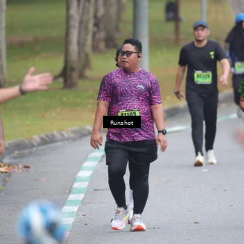 Runner Photo 5593182