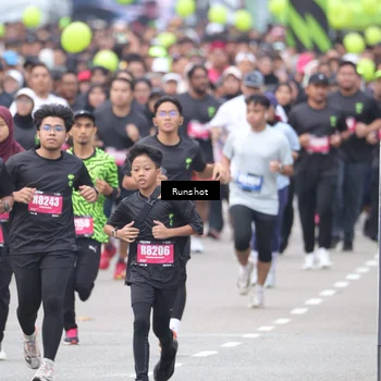 Runner Photo 5593189