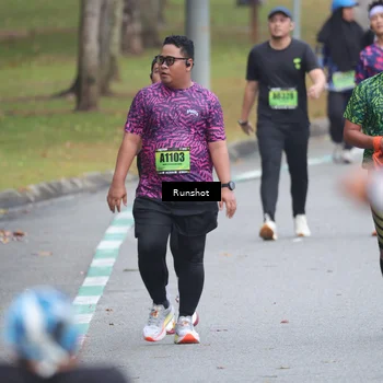 Runner Photo 5593340