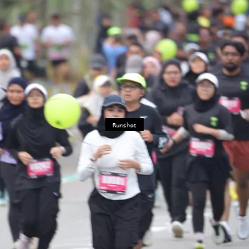 Runner Photo 5593345
