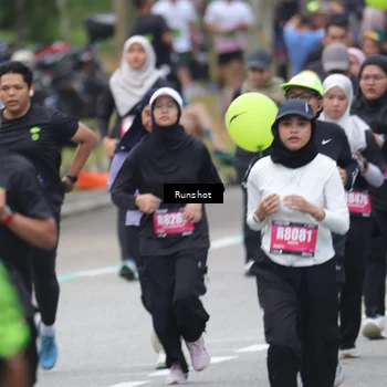 Runner Photo 5593350