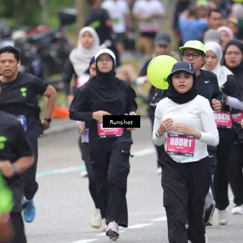 Runner Photo 5593354