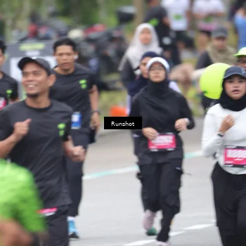 Runner Photo 5593357