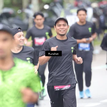 Runner Photo 5593380