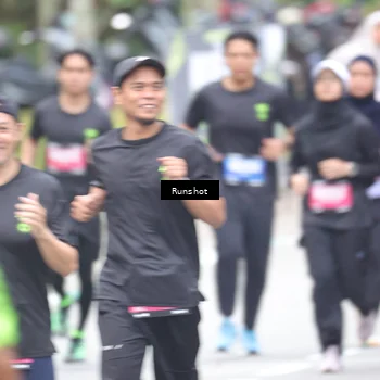 Runner Photo 5593387