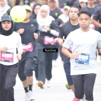 Runner Photo 5593406