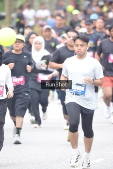 Runner Photo 5593411