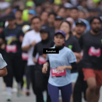 Runner Photo 5593453