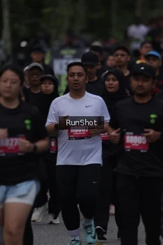 Runner Photo 5593575