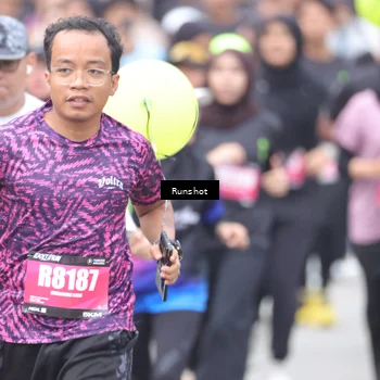 Runner Photo 5593605