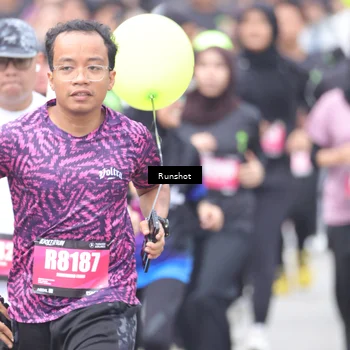Runner Photo 5593617