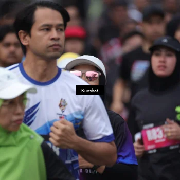 Runner Photo 5593642