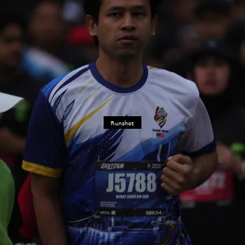 Runner Photo 5593656