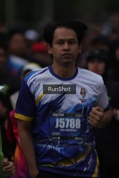 Runner Photo 5593657
