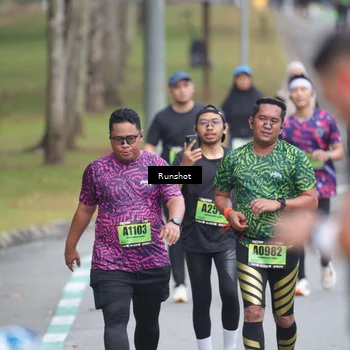 Runner Photo 5593691