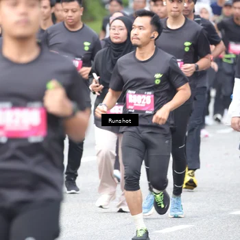 Runner Photo 5593819