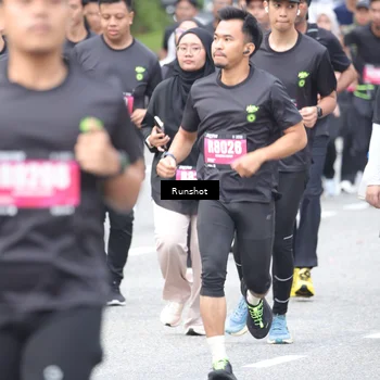 Runner Photo 5593833