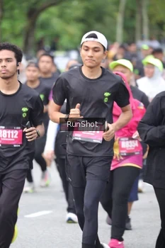 Runner Photo 5593841