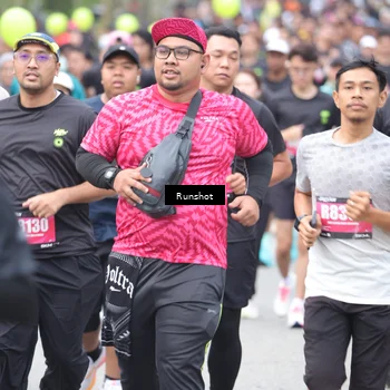 Runner Photo 5593859