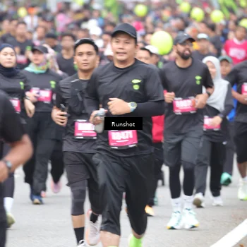 Runner Photo 5593917