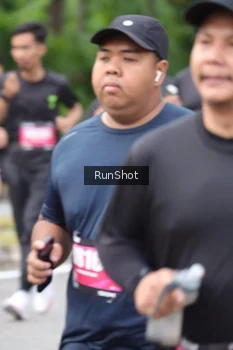 Runner Photo 5594014