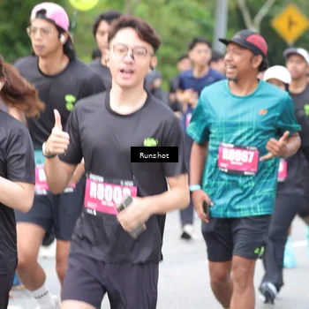 Runner Photo 5594044