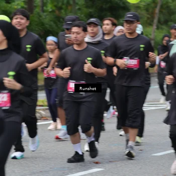 Runner Photo 5594137