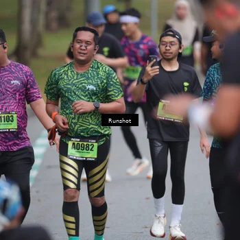 Runner Photo 5594158