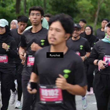 Runner Photo 5594190