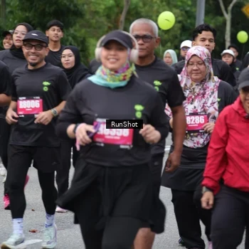 Runner Photo 5594201