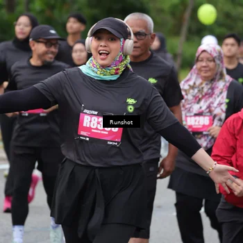 Runner Photo 5594210