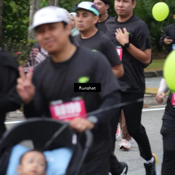 Runner Photo 5594328