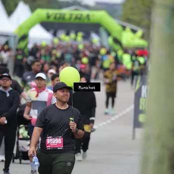 Runner Photo 5594515