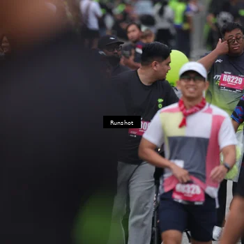 Runner Photo 5594565