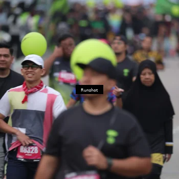Runner Photo 5594574