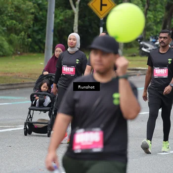 Runner Photo 5594653