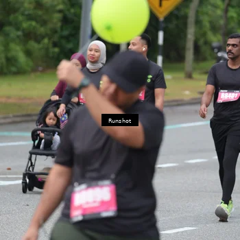 Runner Photo 5594657