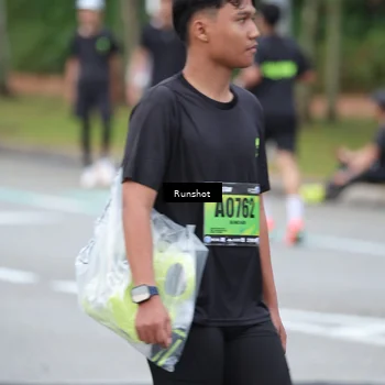 Runner Photo 5594675