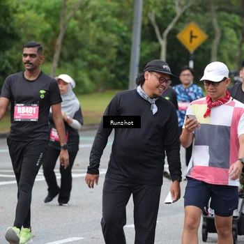 Runner Photo 5594721